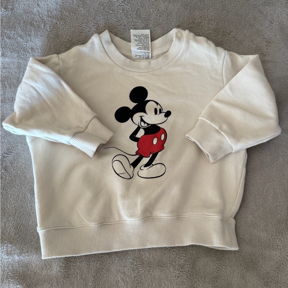 Uniqlo Other - Uniqlo Kids Cream Mickey Mouse Sweatshirt